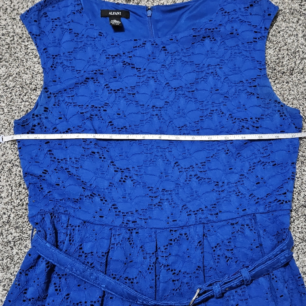 Floral Lace Sleeveless Dress Size M - Picture 11 of 15